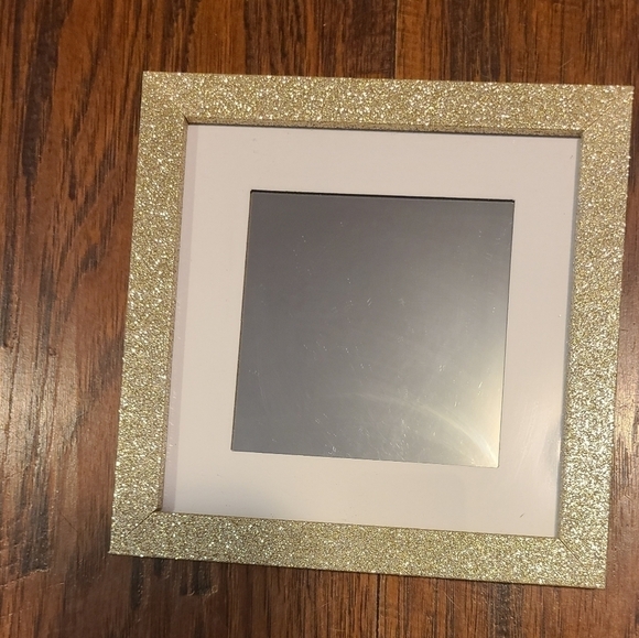 Decor accent wall mirror set - Picture 3 of 4